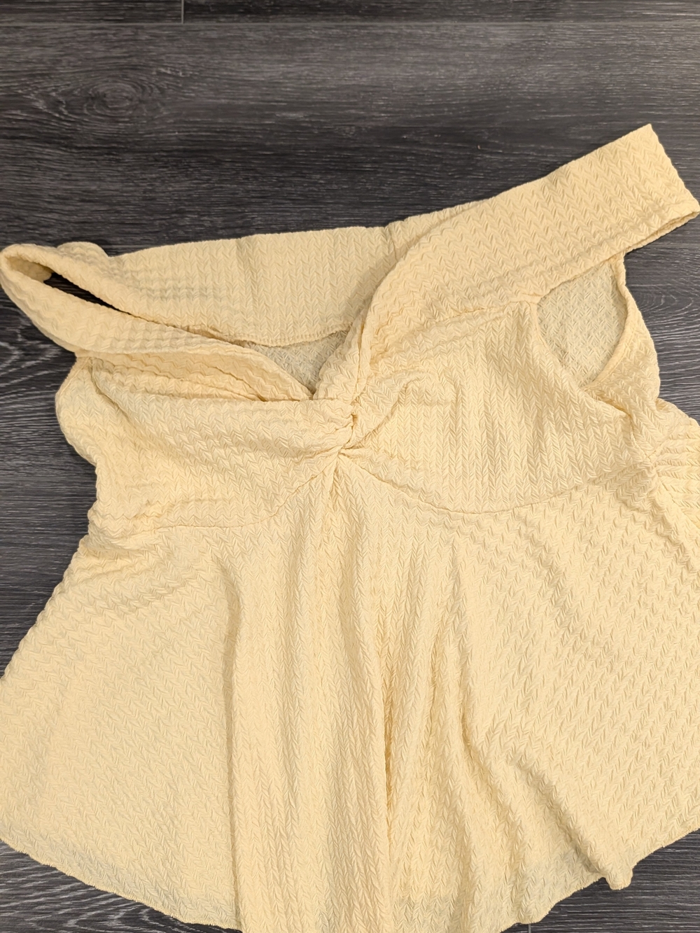 SHEIN Pale Yellow Twist-Front Textured Tank Top